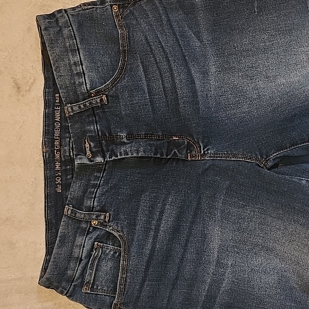 Chico's jeans with some embroidery on both legs